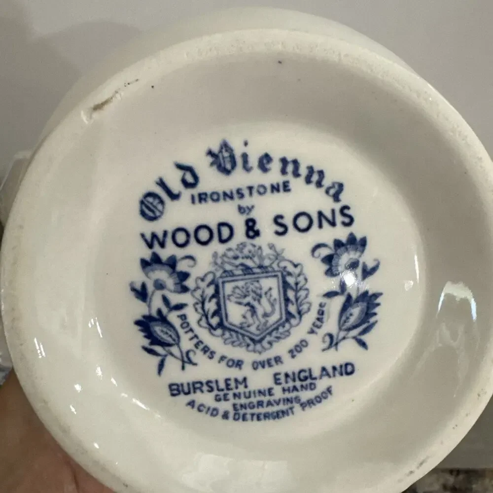 WOODS & SONS IRONSTONE OLD VIENNA / BLUE ONION COFFEE POT 1970